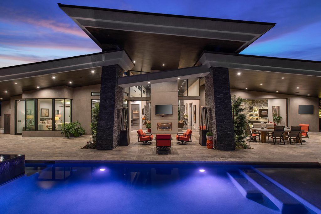 luxury home las vegas backyard pool