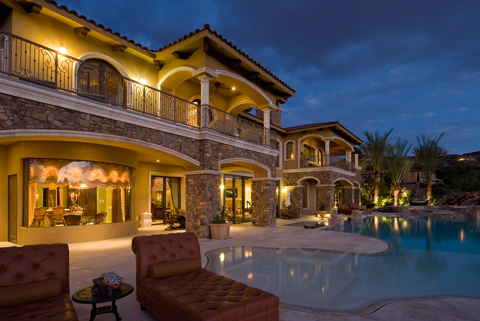 luxury custom home las vegas exterior backyard