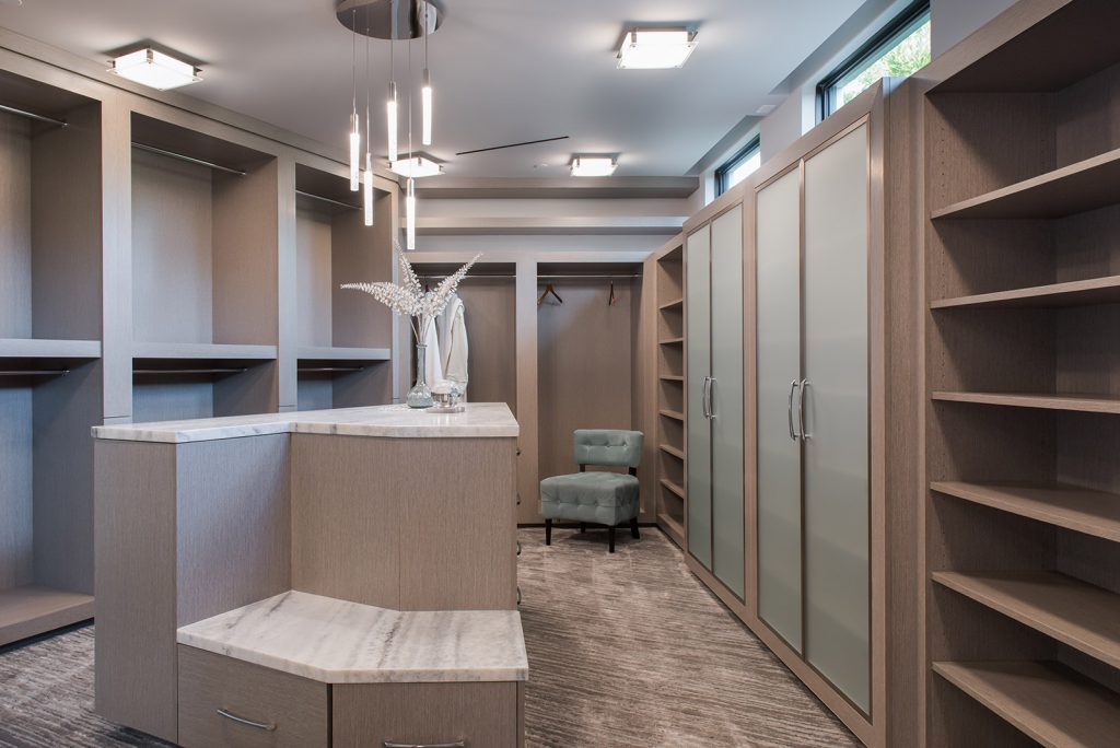 custom home built in closet